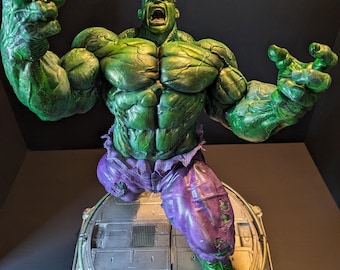 Handpainted The Incredible Hulk Statue!
