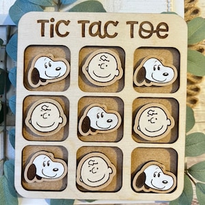Peanuts snoopy Charlie Brown hand painted wood tic tac toe board