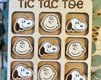 Peanuts snoopy Charlie Brown hand painted wood tic tac toe board
