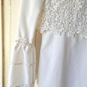 Vintage 1970s flower child wedding dress. Vintage Clothing by VintageTwists.