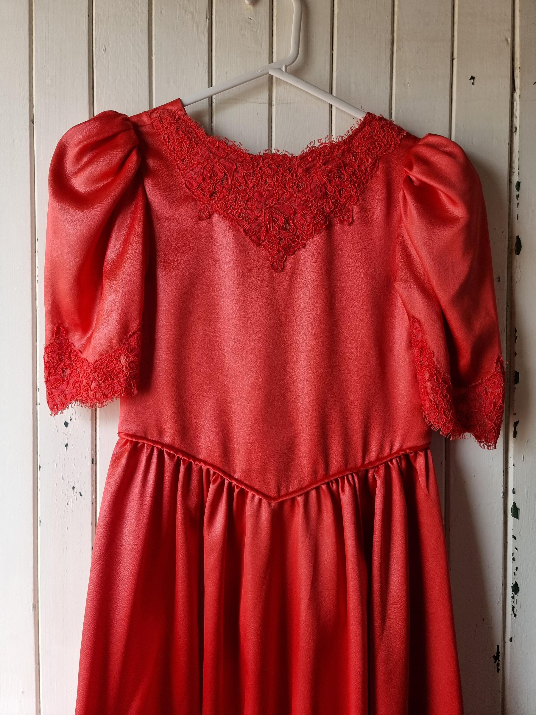 ugly orange prom dress Ugly Orange Dress