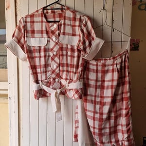 Vintage 1980s pink & white checkered twin-set skirt and peplum top with feature buttons. Vintage Clothing by VintageTwists.
