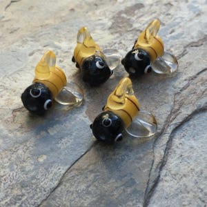 Hommelkralen, glazen hommels, insectenkralen, 16 x 16 mm, 4 kralen per verpakking
