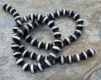 Black and White Stripe Tibetan Agate Beads, Round, 6mm, 15.5 inch strand