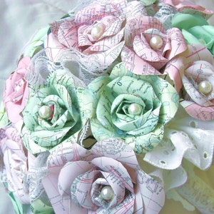 die Elodie Modell Karte Atlas Mint grün Papier Rosen und Perlen und Spitze Brautstrauß