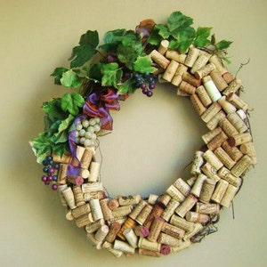 18 original recycled wine cork wreath Washington state and other PNW wineries silk leaves and fake grapes on grapevine wreath image 5