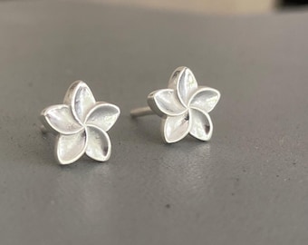Pure 999 Silver Flower Stud Earrings, Tiny Plumeria Floral Design, Screw Back (10MM)