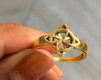 Gold Plated 999 Silver Celtic Knot Ring | Handmade Triquetra Quaternary Knot Ring for Her | Dainty Witch Pagan Ring | Irish Knot Gift