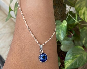 Collar con dije de ojo malvado de plata, joyería protectora de acero inoxidable