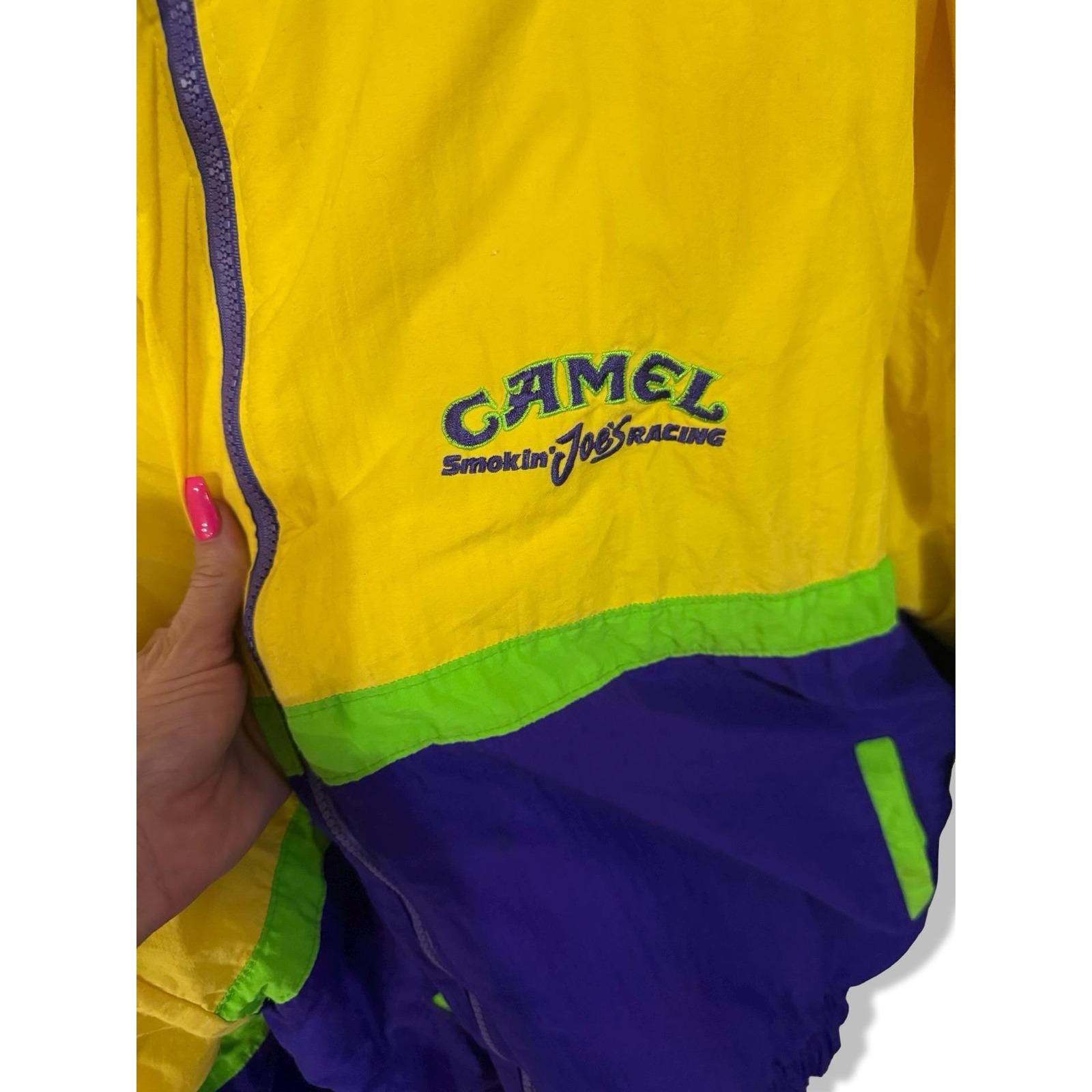 90s CAMEL Smoking Joe's Racing ナイロンジャケット Vintage 90's Joe Camel Cigarettes Promo Yellow Tyvek Windbreaker