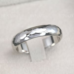 Hammered 18k Gold Wedding Band: Rustic Unisex Ring, Comfort Fit