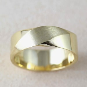 Breiter Herren Gold Ehering, 8 mm Möbius Streifen gebürsteter Ring, Gold Infinity Ring, 14k Massivgold Twisted Band