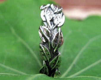 Oxidized Sterling Silver Leaf Ring: Nature Inspired Vine Jewelry
