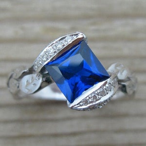 Sapphire Leaf Engagement Ring, Princess Sapphire Ring, Nature inspired Engagement Ring, Sapphire And Diamond Leaves Engagement Ring, 18k