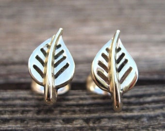 14k Gold Leaf Stud Earrings: Nature Inspired Jewelry