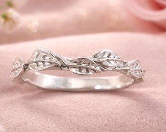 14k Gold Curved Leaf Wedding Band Nature Inspired Floral Ring
