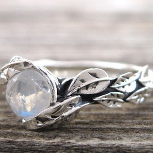 Moonstone Ring, Leaf Moonstone Ring, Moonstone Leaf Ring, Leaf Ring With Moonstone, Forest Leaves Ring, Friendship Silver Moonstone Ring