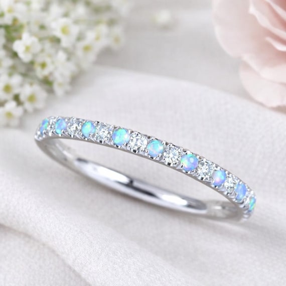 オパールとダイヤモンドの14Kゴールドエタニティバンド - 2mmの結婚