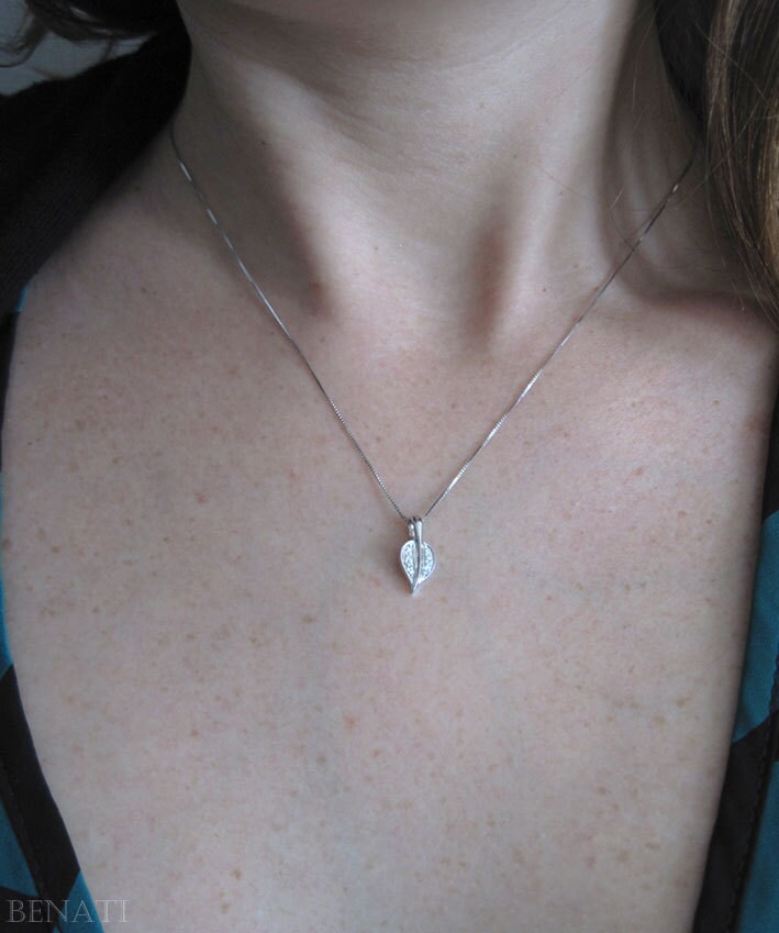 Diamond Leaf Pendant Gold Leaf Necklace With Diamonds Diamond