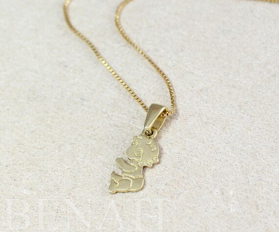 Adorable Baby Girl Pendant in Solid 14k 585 Yellow Gold Mother