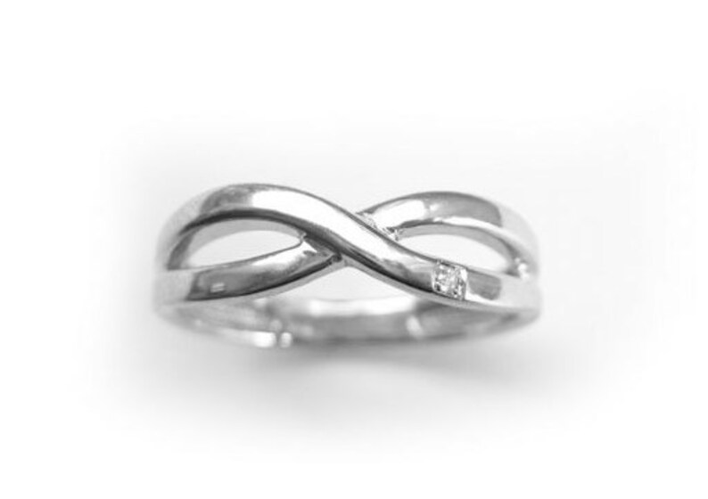 Infinity promise ring Infinity knot diamond wedding ring Diamond infinity ring Infinity ring with diamond White gold infinity knot ring