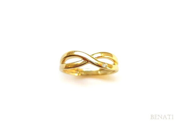 Yellow Gold Infinity Knot Ring with Diamond: Promise Wedding Band