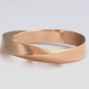 Gold Wedding Ring, 4.5mm Mobius Wedding Band, Mens Wedding Band, Modern Infinity Mobius Strip Ring, Rose Gold Mobius Wedding Band