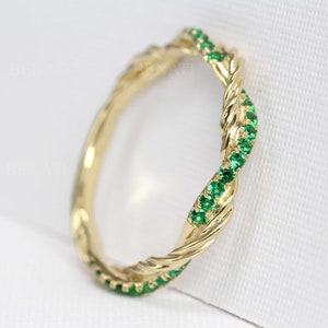 Emerald trouwring, Infinity Emerald trouwring, ring gevlochten touw, edelsteen trouwring, trouwring, Emerald Eternity Band, Infinity Knoopring