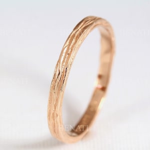 Rose Gold Twig Wedding Band • Tree Branch Ring • Wood Grain Bark Texture • Nature-Inspired Thin Gold Stacking Ring