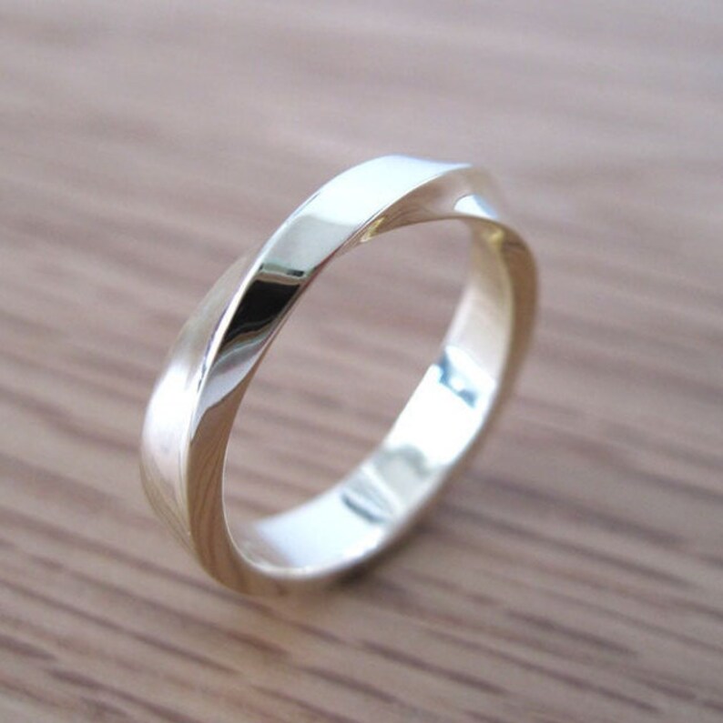 Mobius Wedding Ring 4mm Mobius Wedding Band Modern Mobius Etsy