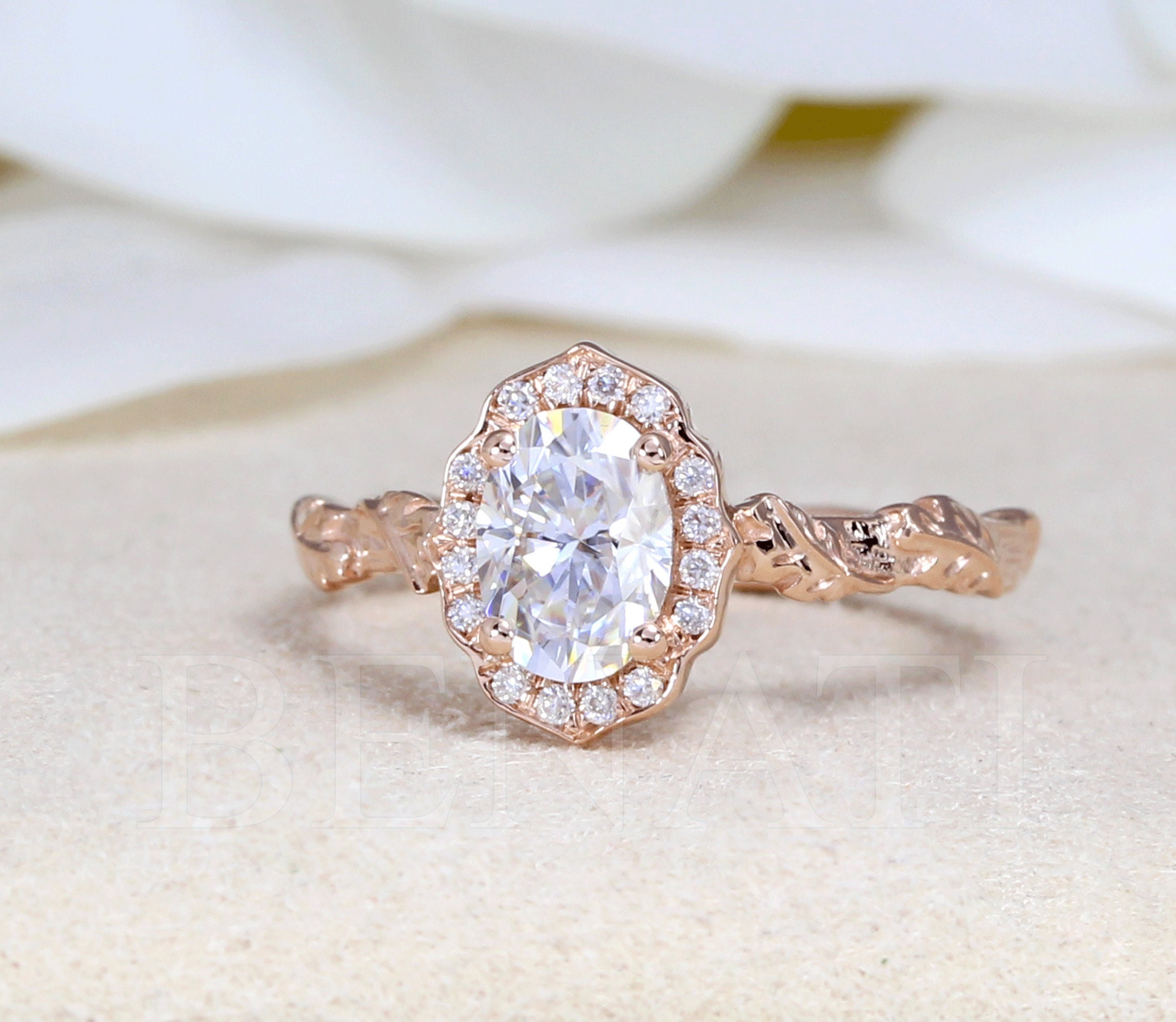 Vintage gold oval cheap engagement rings