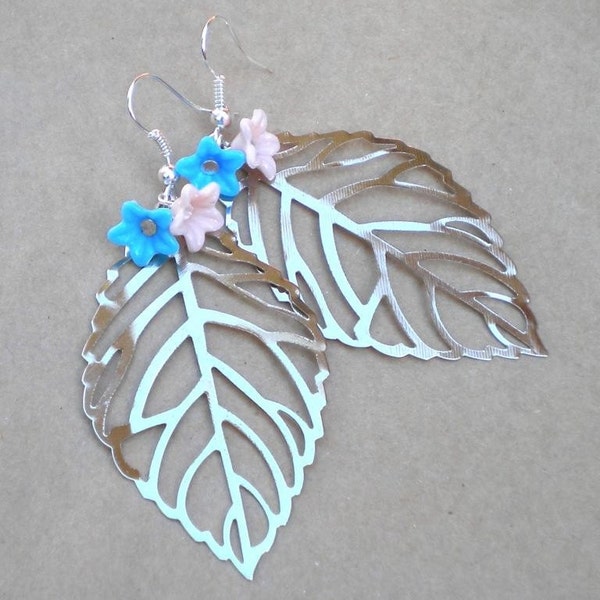 Dangle earrings Silver shiny Lucite flowers Spring Memories PRICE MARKDOWN