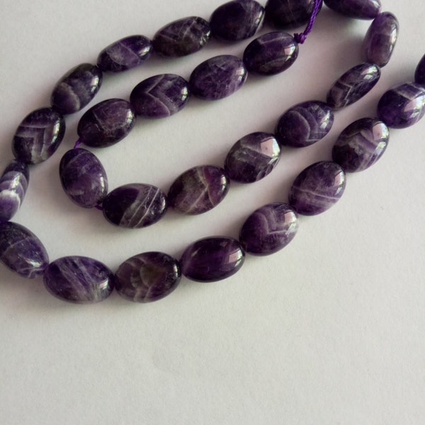 Chevron Amethyst Smooth Oval Gemstone beads, 14 x 10 mm, full strand (28 beads)