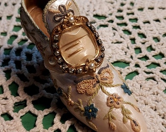 Vintage Embellished Shoe Decorative Resin Collectable Collectible Victorian Style Pearls And Crystals