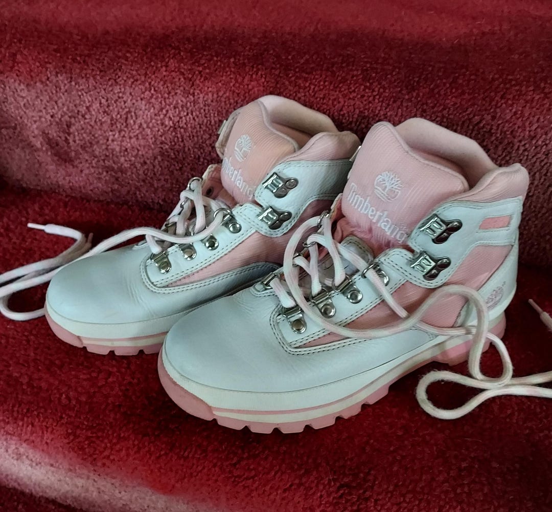Vintage Timberland Boots Leather Hiking Pink & White Size Vintage Timberland Boots Leather Hiking Pink & White Size