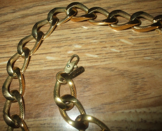 Vintage Monet Large Gold Chain Necklace Choker Si… - image 4