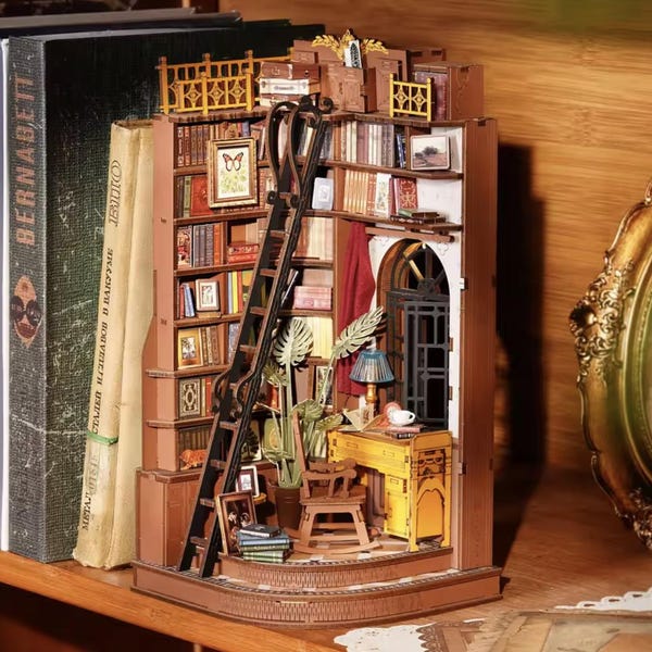 DIY British Library Book Nook Kit - Handmade Vintage Bookshelf Decor | 3D Wooden Puzzle Craft Set