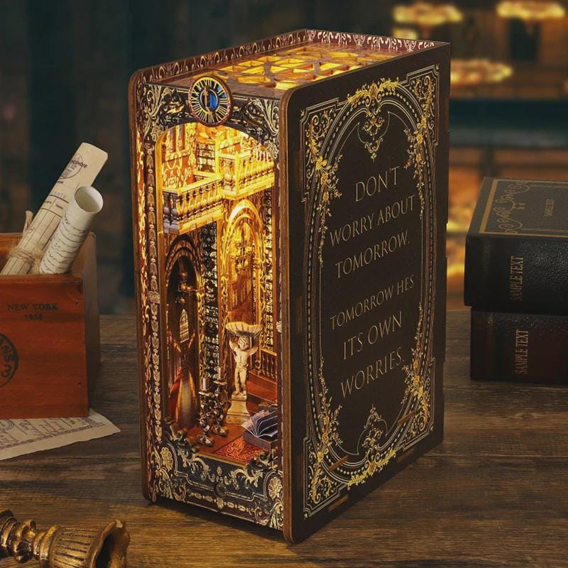Heirloom Manor DIY Book Nook Kit | Vintage Miniature House with Artifacts |Tiny Dollhouse Craft |3D Model Assembly Puzzle Craft