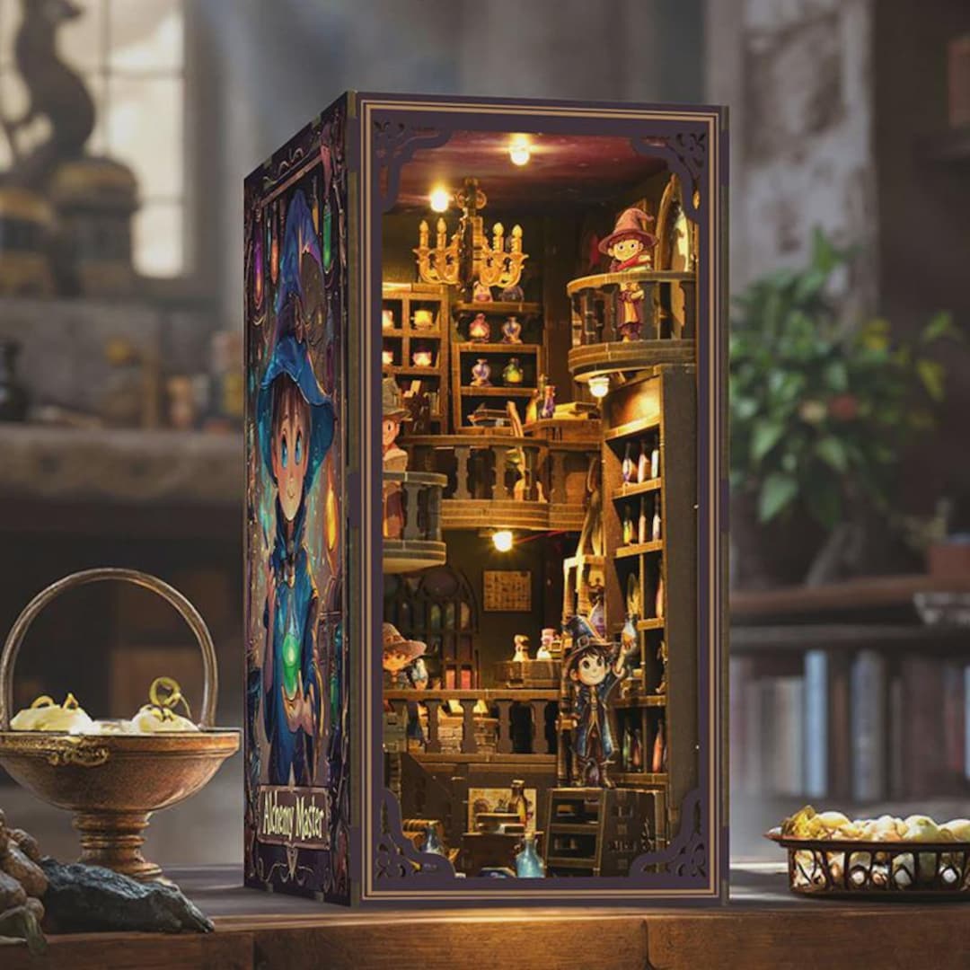 Witch's Brew Studio Book Nook – DIY Potion Room for Wizards and