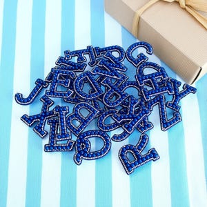 Parches de iniciales de perla, parches de letras termoadhesivos, calcomanías de letras para ropa, parche personalizado de letra de perla blanca para estampado en caliente
