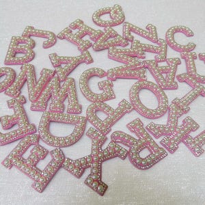Parches de iniciales de perla, parches de letras termoadhesivos, calcomanías de letras para ropa, parche personalizado de letra de perla blanca para estampado en caliente