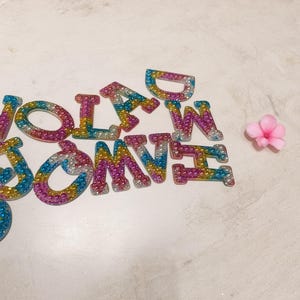 Parches de iniciales de perla, parches de letras termoadhesivos, calcomanías de letras para ropa, parche personalizado de letra de perla blanca para estampado en caliente