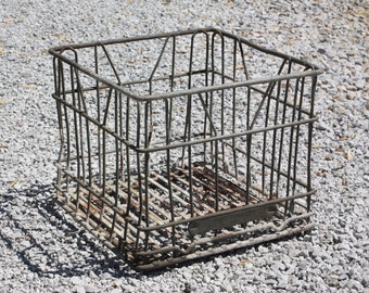 Vintage Metal Wire Milk Dairy Crate Box Storage Distressed