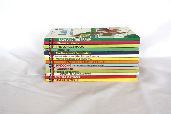 【125】Disney World of English 本棚 約108cm Disneys World of English #2 DVD CD Course Books Educational