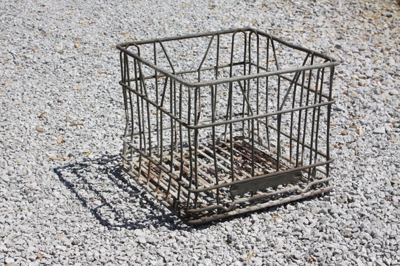 Vintage Metal Wire Milk Dairy Crate Box Storage Distressed