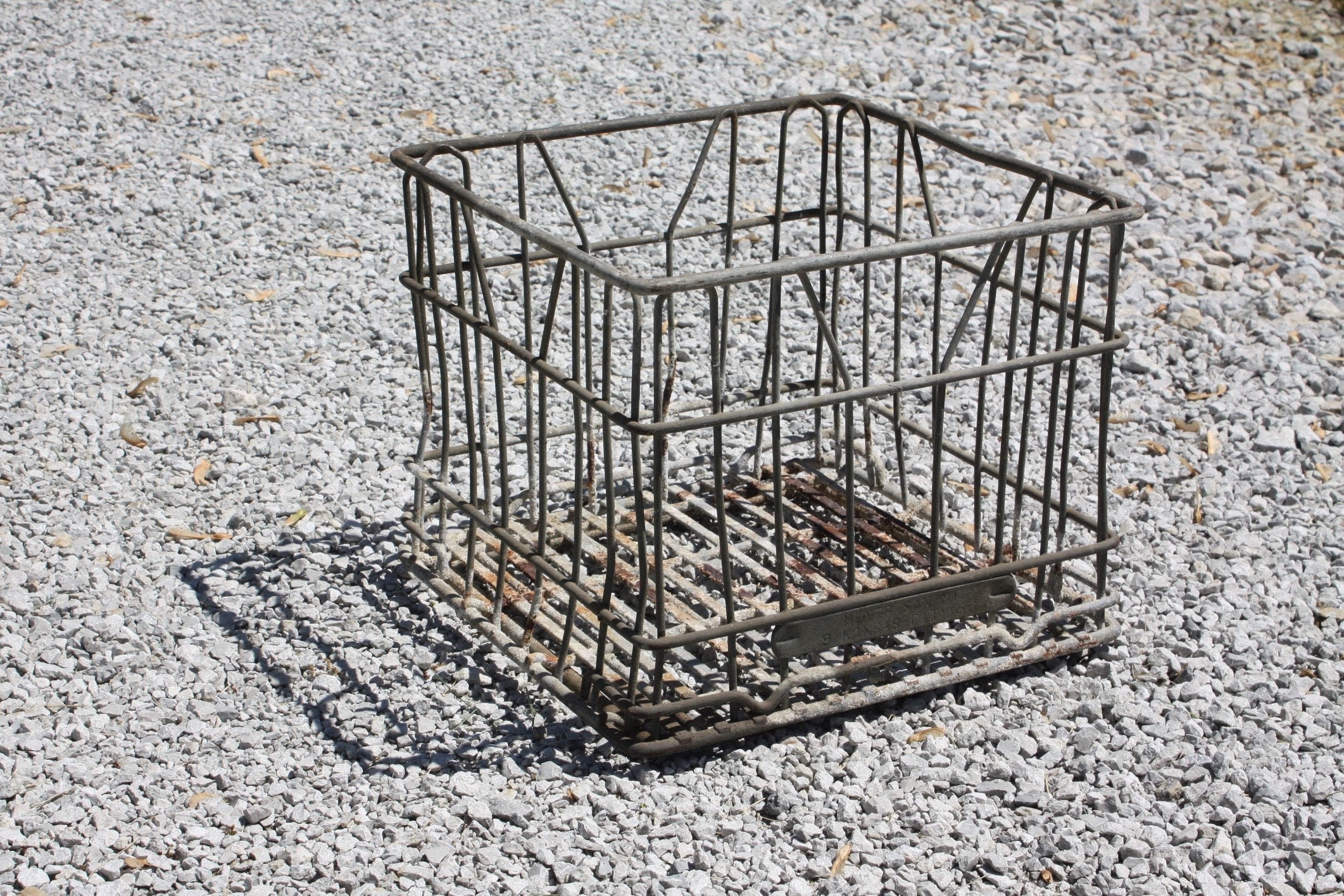 Vintage Metal Wire Milk Dairy Crate Box Storage Distressed