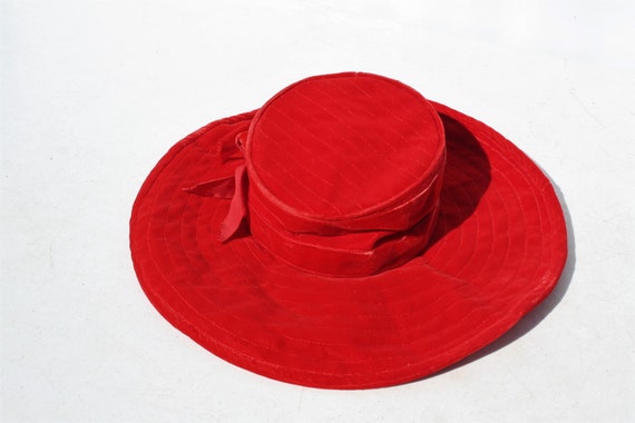 Vintage Women's Hat Chapeau Asymmetrical Brimmed … - image 3