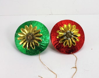 Vintage Christmas Ornament Paper Foil 3 Dimensional Disc Red Green & Mercury Glass Beads Christmas Holiday Tree Decor Japan