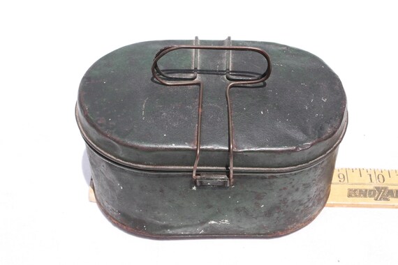 Vintage Metal Oval Handy Lunchbox Lunch Pail Green With Handles