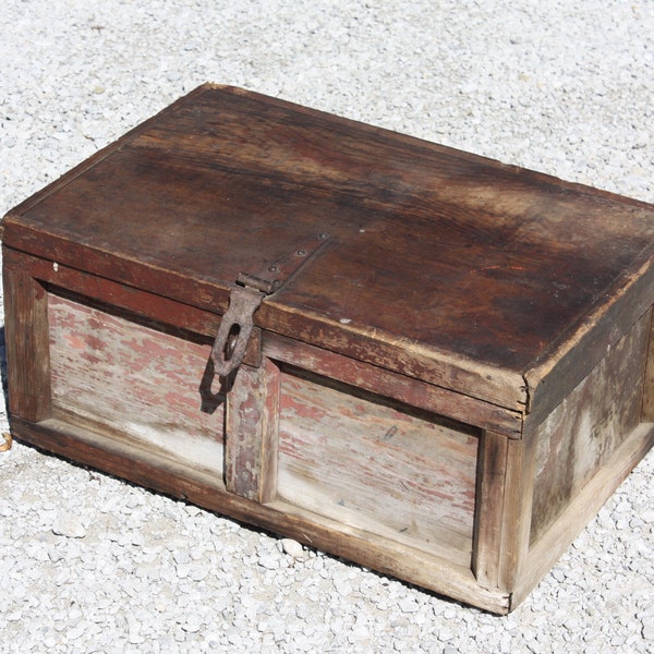 Vintage Wood Box Tool Chest Caddy Crate Tote Trug Hinged Lid Handcrafted Storage Rustic Primitive Country Farmhouse Christmas Decor